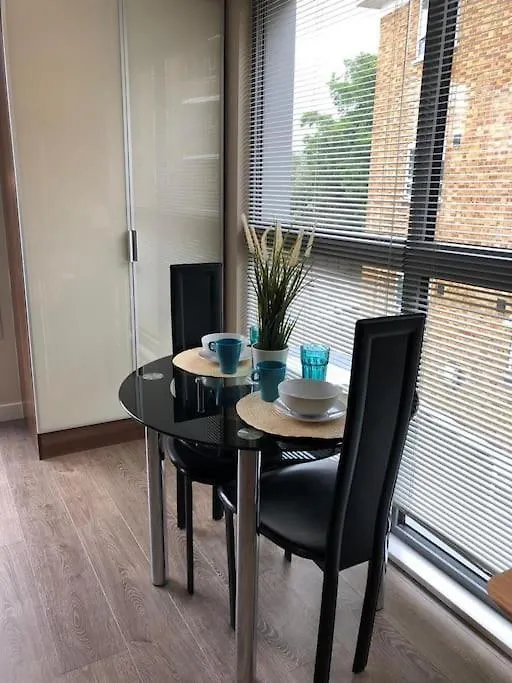 Studio Apartment Opposite Shoreditch Park London United Kingdom